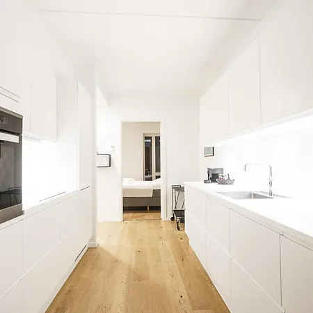 Beautiful 2-bed Wbalcony In North Harbour *